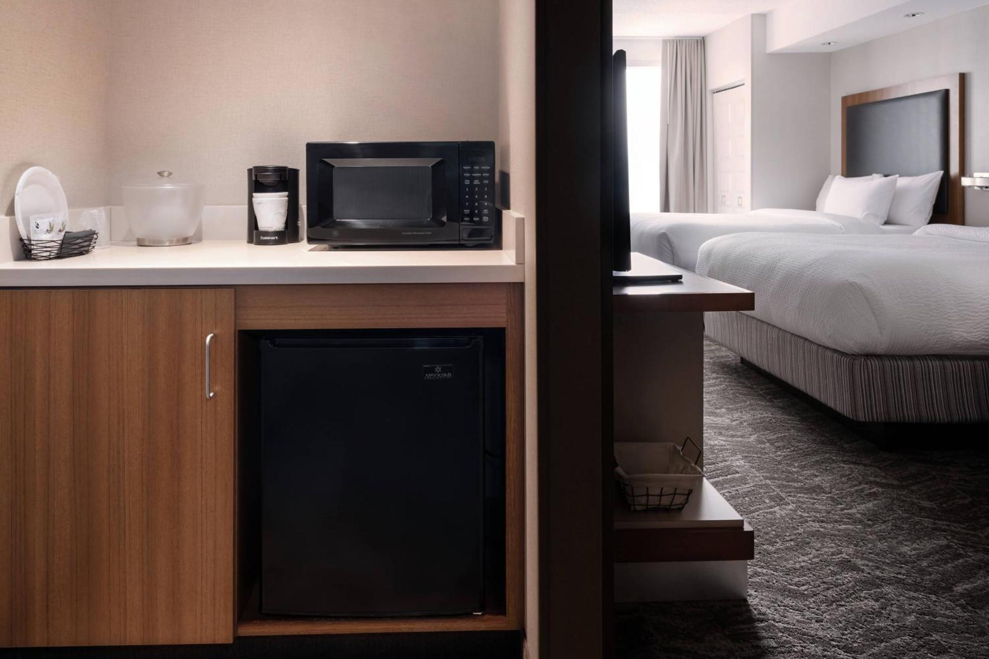 Springhill Suites By Marriott Syracuse Carrier Circle Іст-Сіракуз Екстер'єр фото